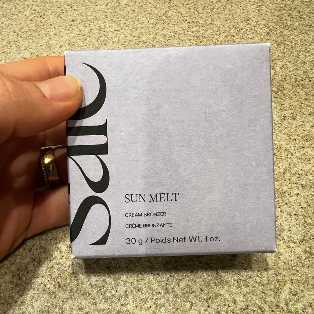 SAIE Sun Melt Natural Cream Bronzer - Fair Bronze